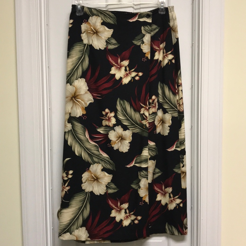 Dress barn floral wrap skirt